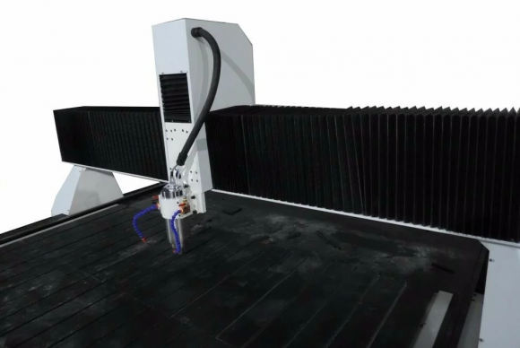 TFS-1530 фрезерно-гравировальный станок ЧПУ