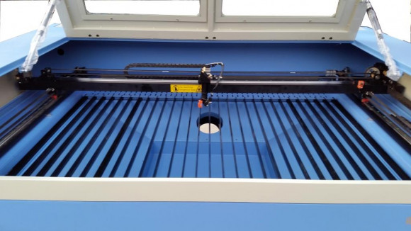 RayMark LSR-1410 станок лазерной резки RayMark LSR-1410 станок лазерной резки