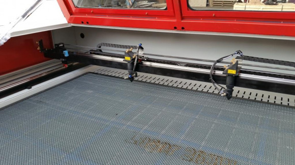 RayMark LSR-1390-2 станок лазерной резки RayMark LSR-1390-2 станок лазерной резки