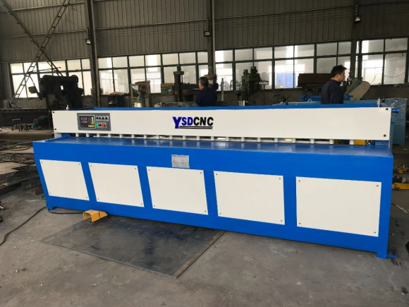 Гильотина электрическая QC11K Q11-1600