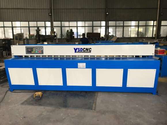 Гильотина электрическая QC11K Q11-2500