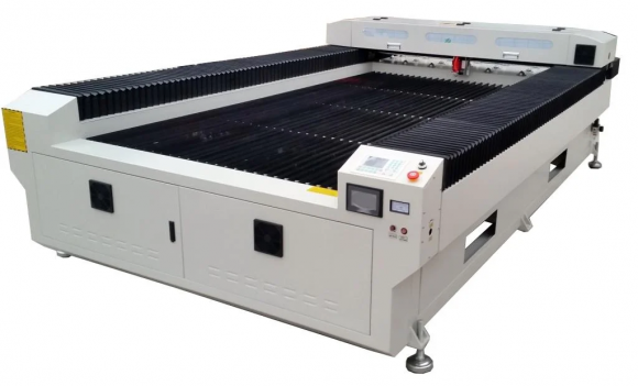 RayMark LRM-M1325E/M1530E лазерный станок для резки металла