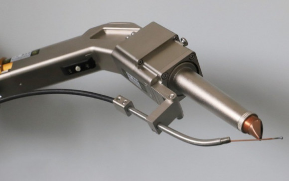 RAYMARK SLS Fiber волоконный аппарат/станок ручной лазерной сварки  2000 Вт