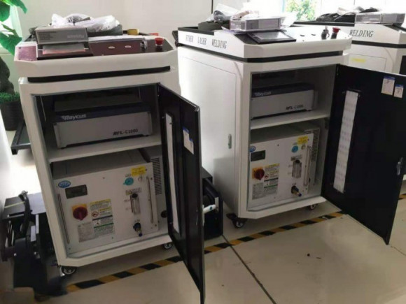 RAYMARK SLS Fiber волоконный аппарат/станок ручной лазерной сварки  2000 Вт