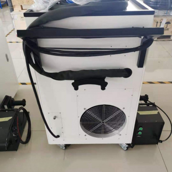 RAYMARK SLS Fiber волоконный аппарат/станок ручной лазерной сварки  2000 Вт